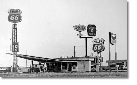 Phillips 66
pencil on paper
(Sold)